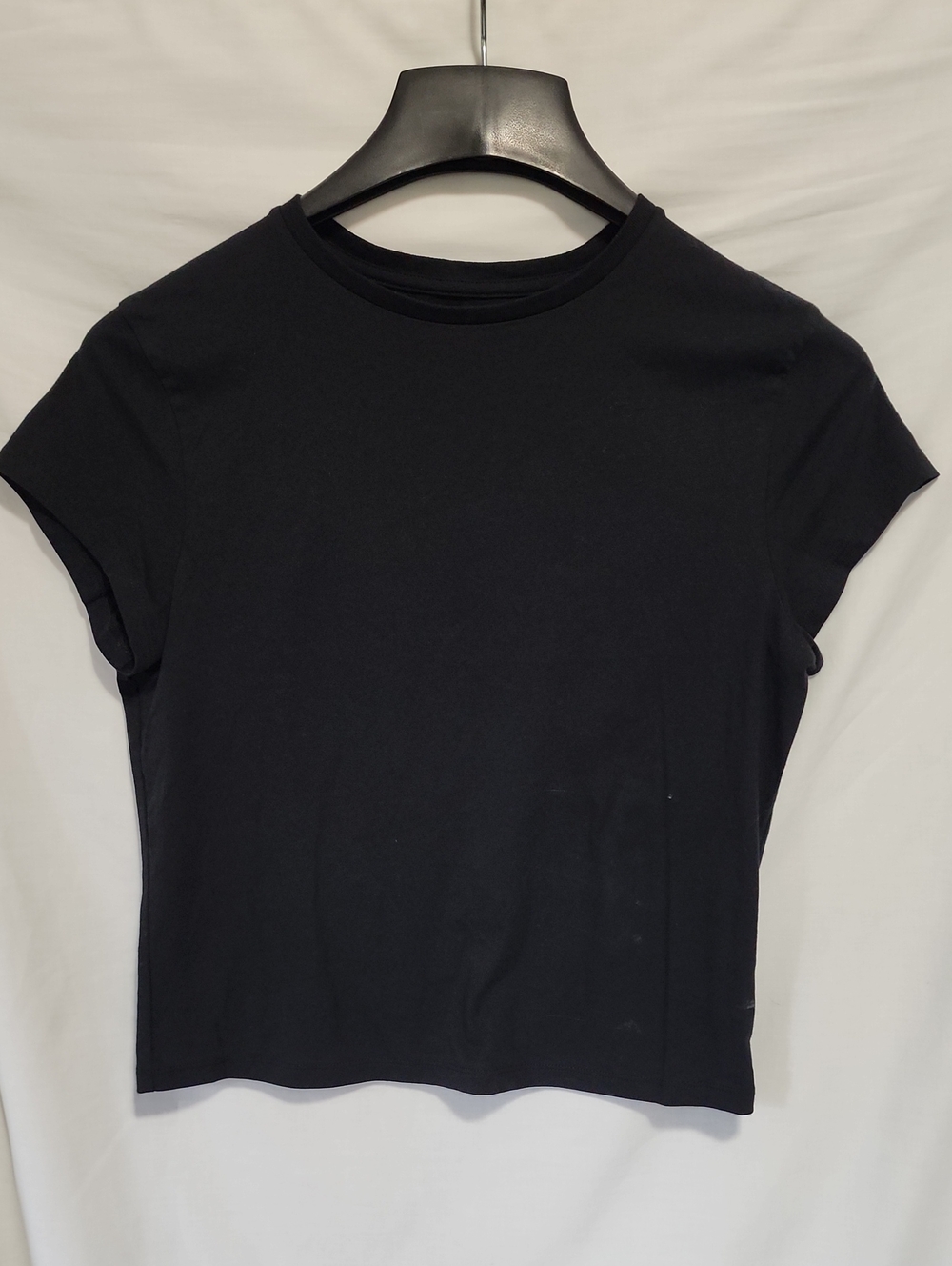 Wild Fable Black Crewneck Short Sleeve Tee